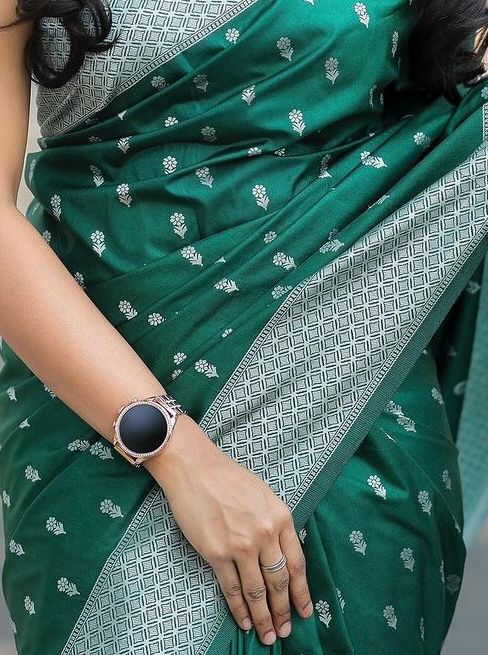 WOMEN NEW DESIGN SAREE